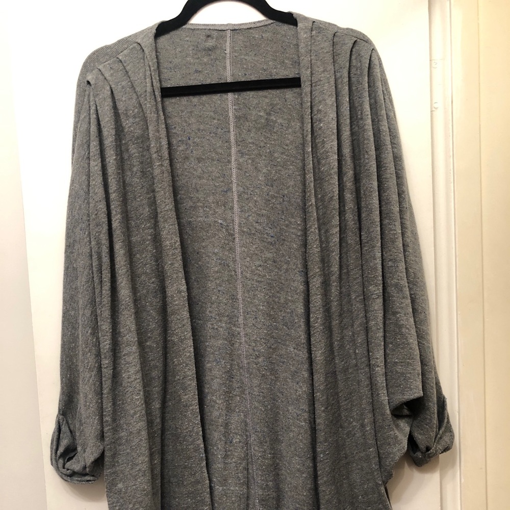 American Apparel Cardigan 💙